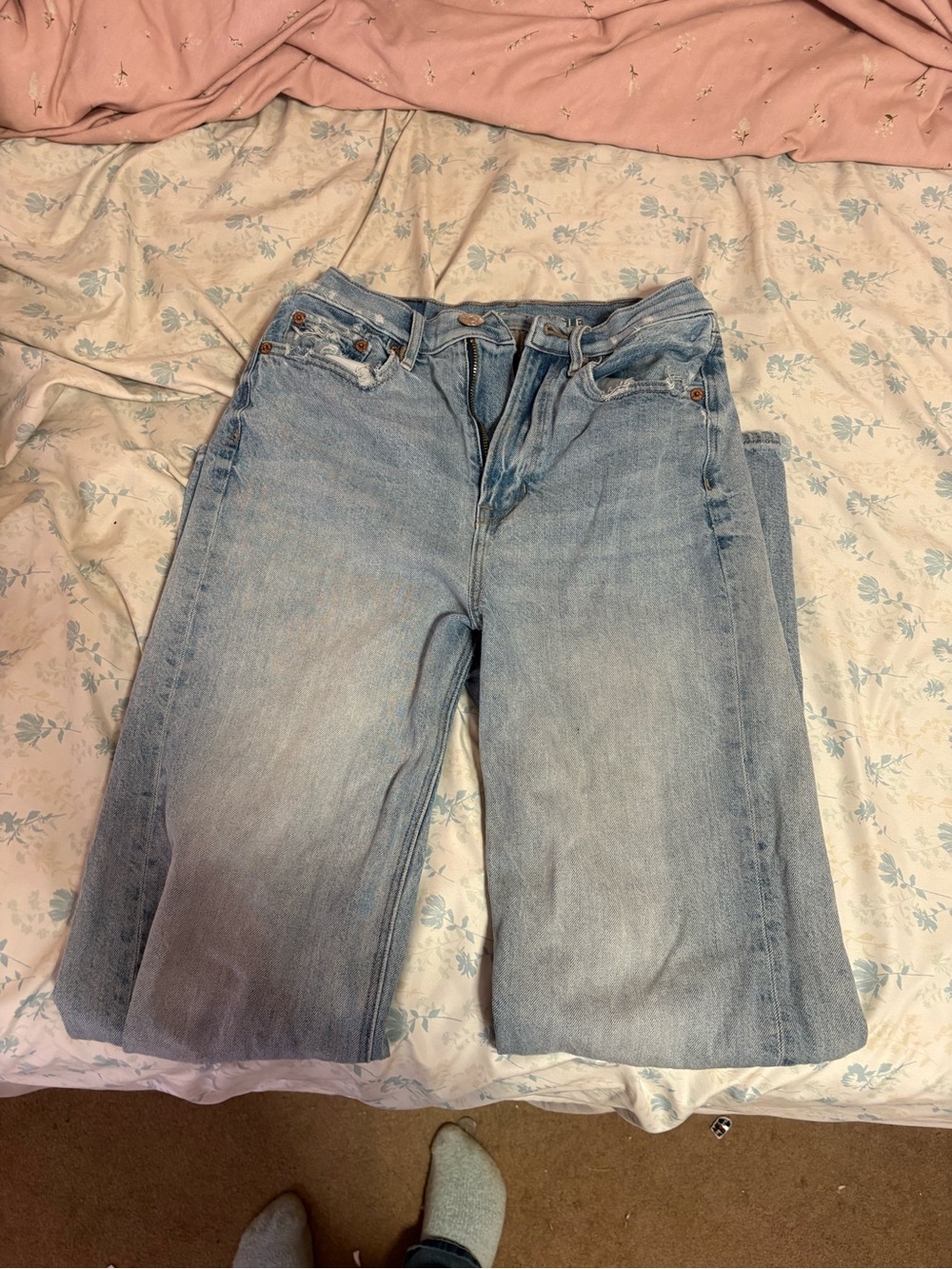 American Eagle Outfitters Light Blue Straight Leg Jeans